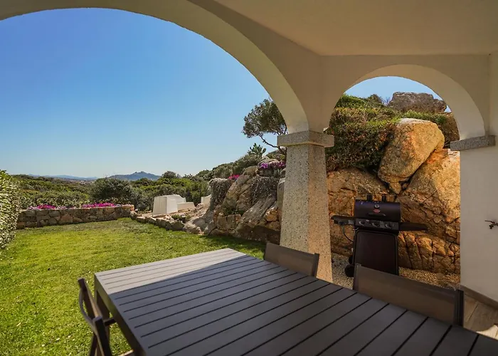 Your Lovely And Elegant Home With Garden Sea View