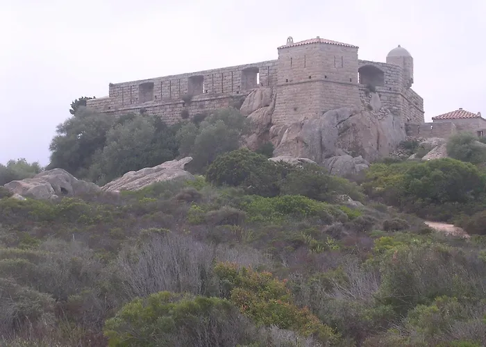 Isola Che Non C'é Trilocale Casa Vacanze 80 mq con Terrazza La Maddalena Sardegna